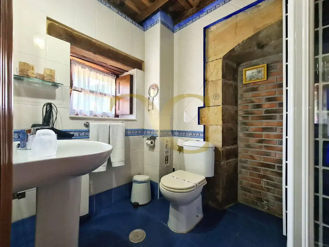 Baño de Casa o chalet en venta en Cangas de Onís