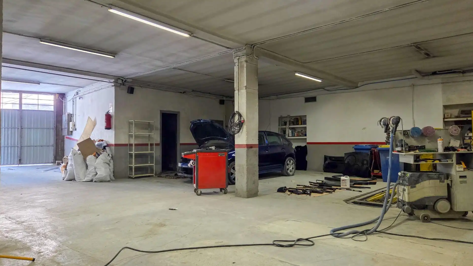 Industrial building for sale in Calle TALLERS 7, imagen 14