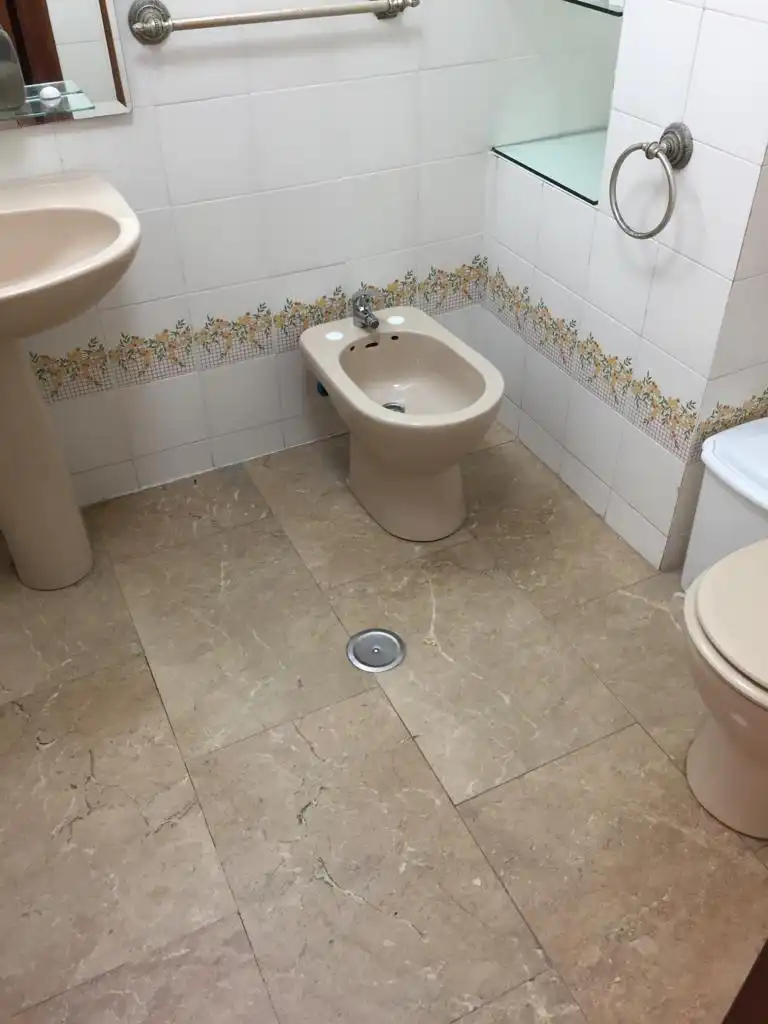 Baño de Piso de alquiler en Sevilla con Aire acondicionado, Calefacción y Terraza