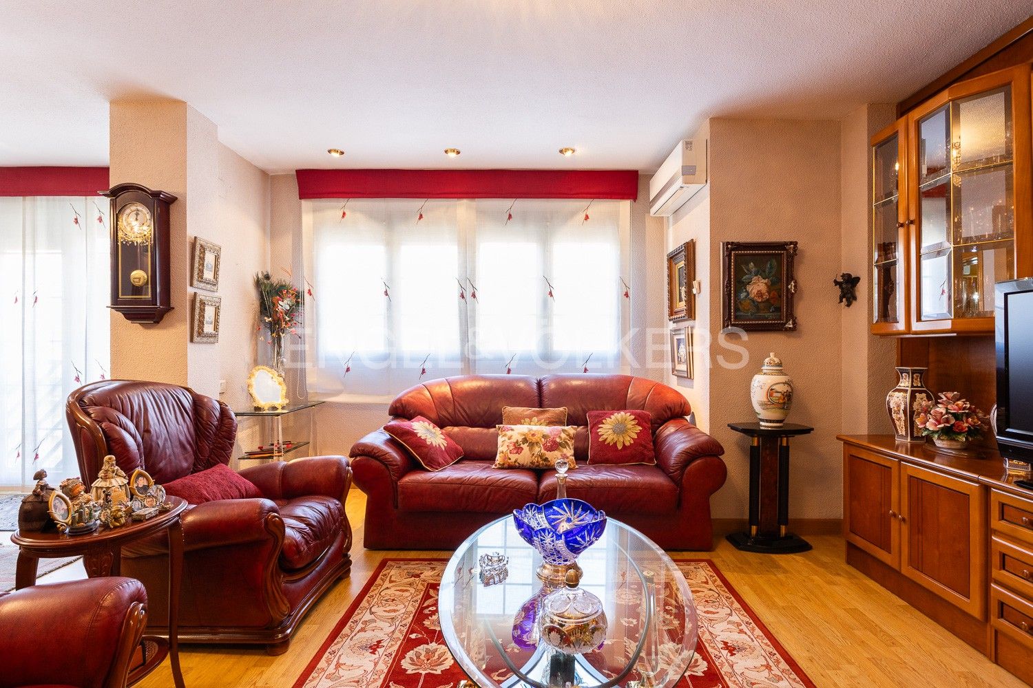 Living room of Apartment for sale in  Valencia Capital  with Air Conditioner, Heating and Parquet flooring