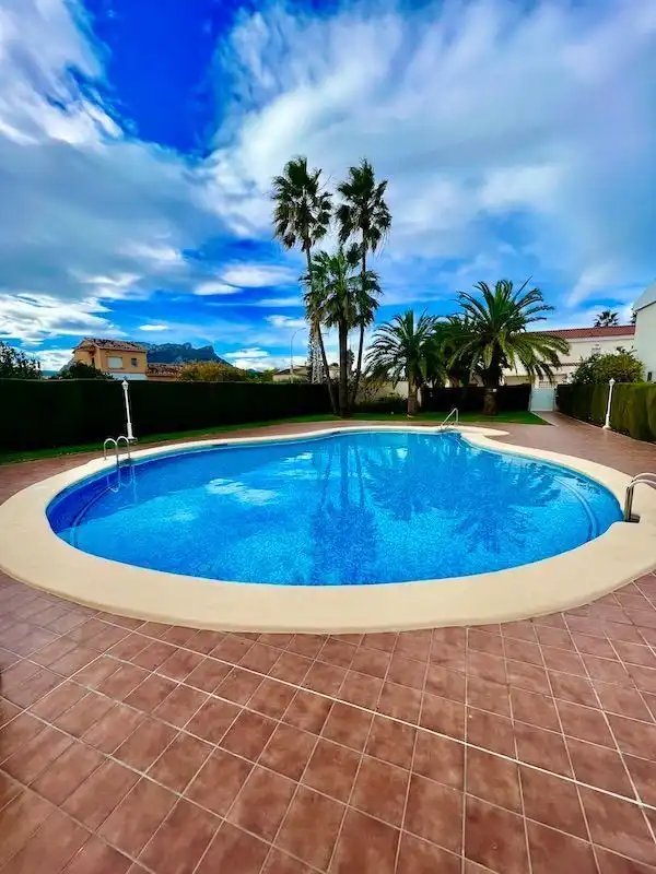 Piscina de Casa adosada de alquiler en Els Poblets con Aire acondicionado, Calefacción y Jardín privado