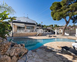 Vista exterior de Casa o xalet en venda en Paterna amb Aire condicionat, Calefacció i Jardí privat