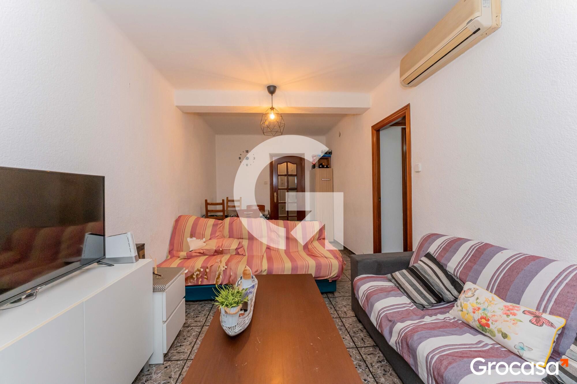 Sala d'estar de Àtic en venda en Cornellà de Llobregat amb Aire condicionat, Forn i Balcó