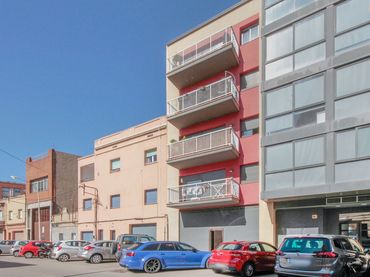 Piso con ascensor en venta en C/ Guifre