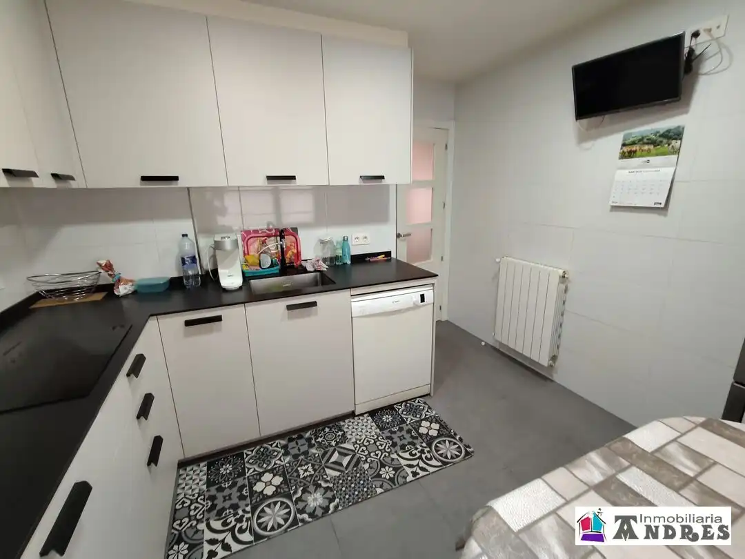 Cocina de Piso en venta en Bermeo con Calefacción, Terraza y Trastero