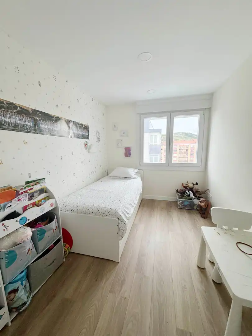 Bedroom of Flat for sale in Zarautz  with Heating