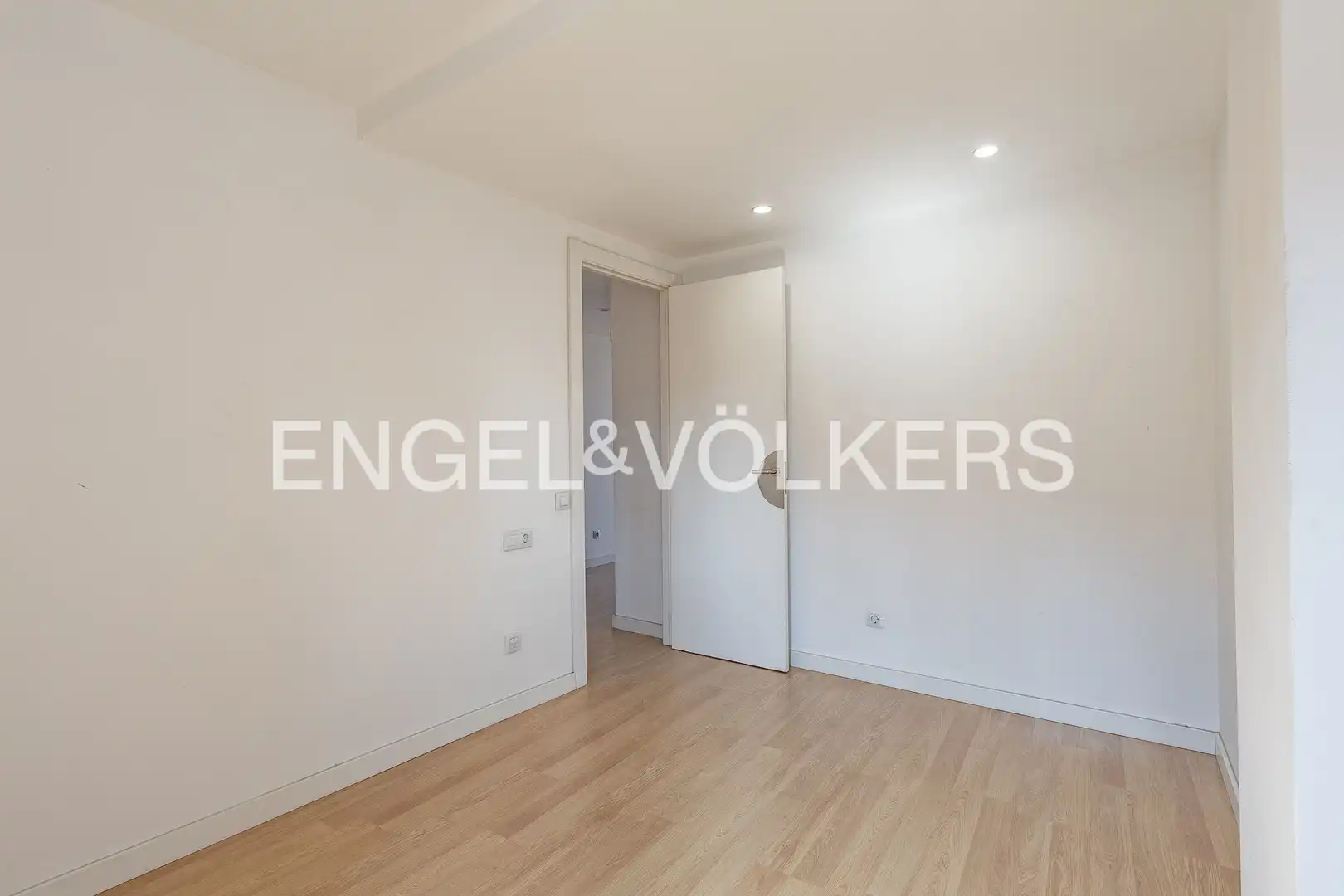 Maisonette zum Verkauf in Manresa mit Heizung, Terrasse und Balkon