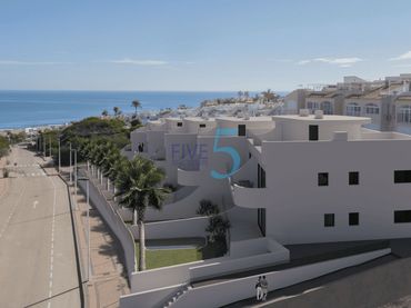 Piso con piscina en venta en La Mata