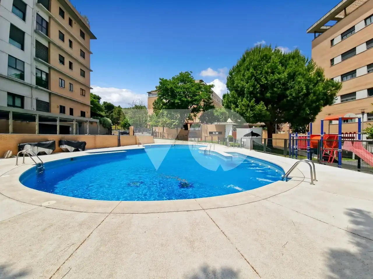 Piscina de Piso en venta en Madrid con Aire acondicionado, Calefacción y Trastero