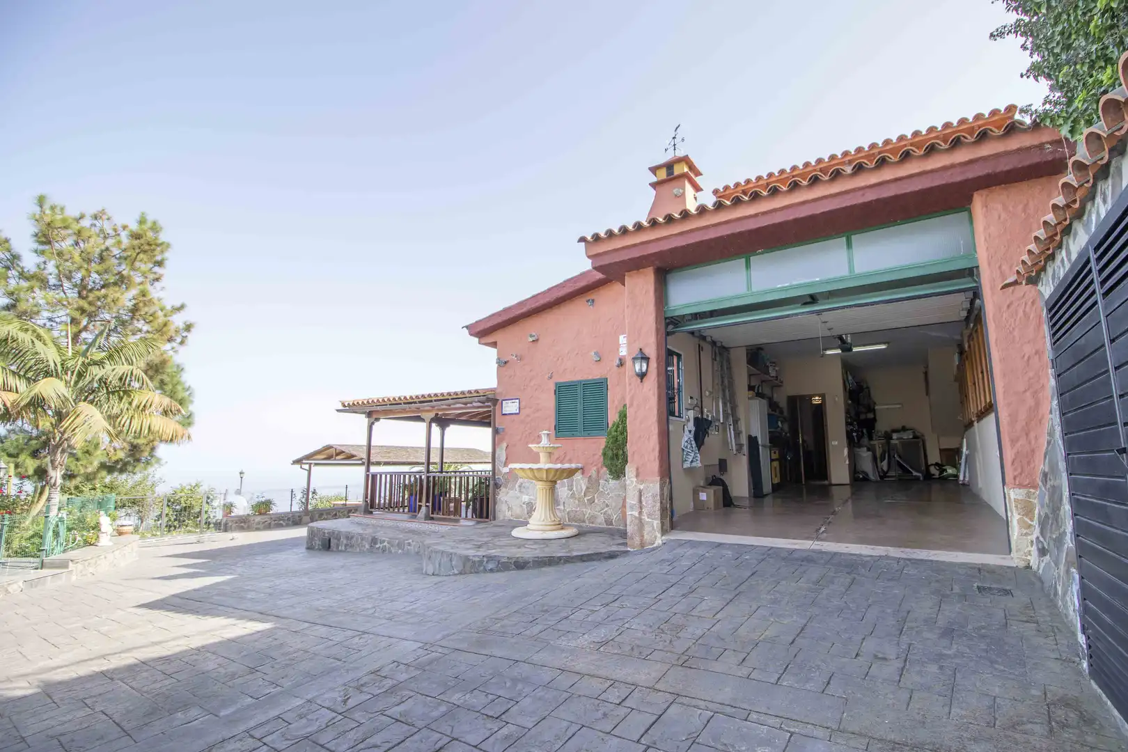 Vista exterior de Casa o chalet en venta en Los Realejos con Jardín privado, Terraza y Trastero
