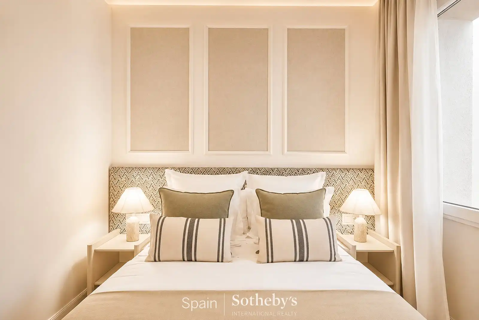 Dormitori de Apartament en venda en Madrid amb Aire condicionat