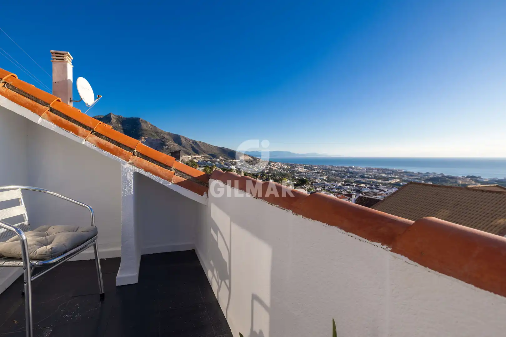 Exterior view of Detached homes for sale in Benalmádena  with Heating, Private garden and Swimming Pool