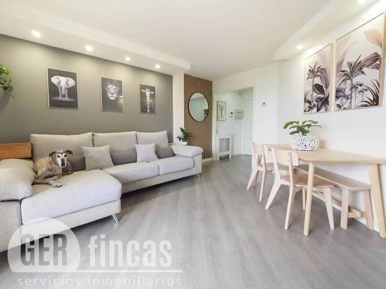 Living room of Flat for sale in Rubí  with Air Conditioner, Heating and Parquet flooring