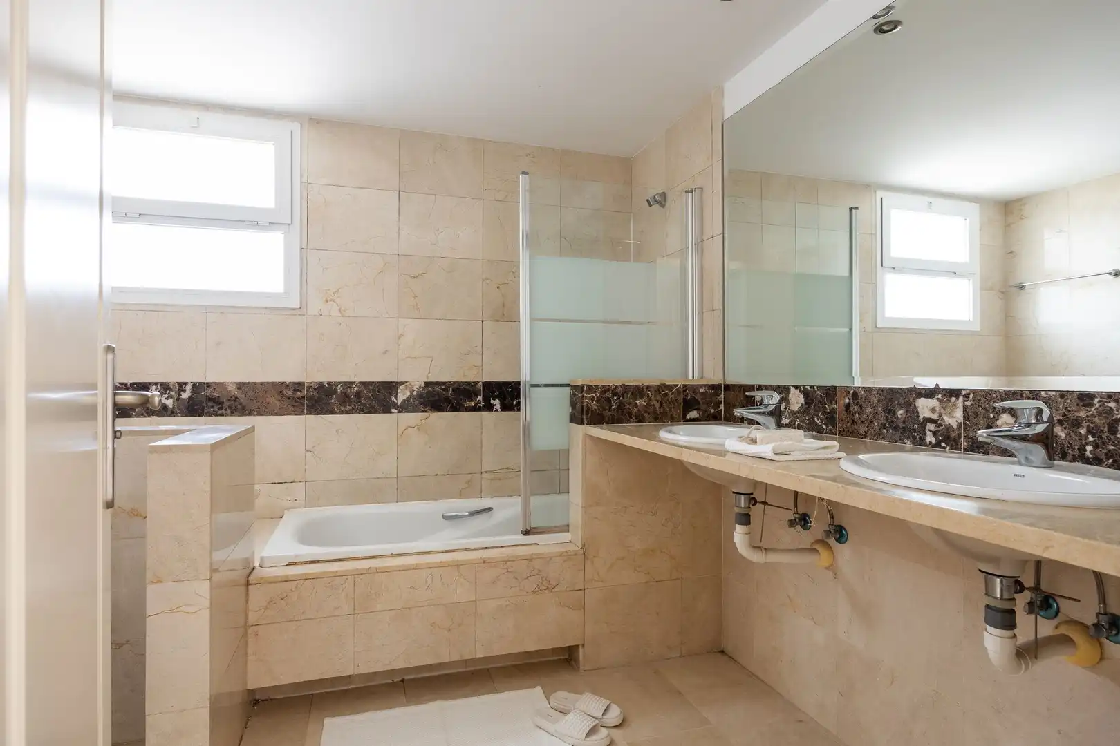 Apartment mit Aufzug zum Verkauf in Calahonda, imagen 17