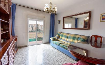 Living room of Flat for sale in  Granada Capital  with Balcony