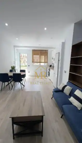 Exterior view of Study for sale in Salamanca  with Air Conditioner, Heating and Furnished