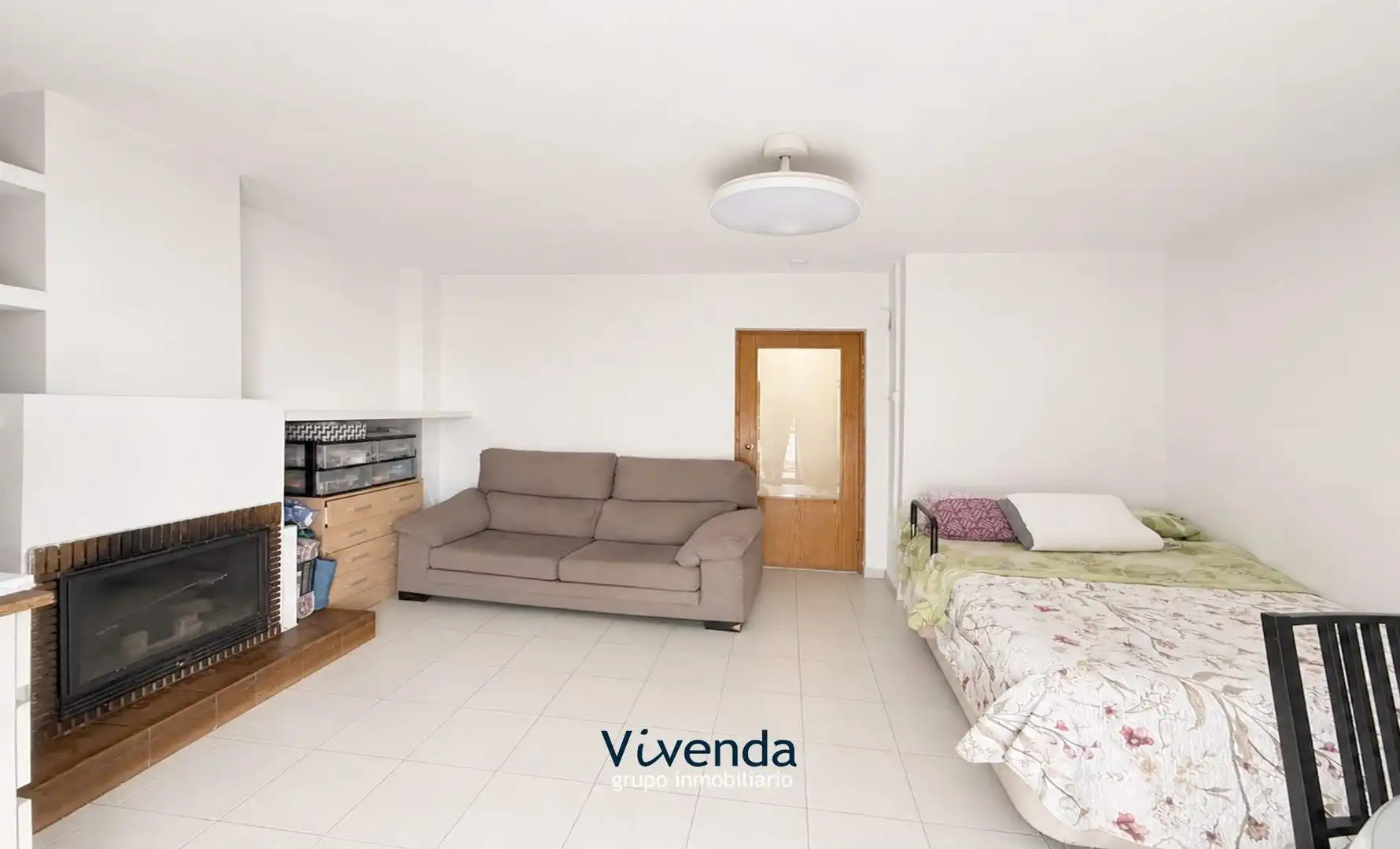 Habitación de Casa adosada en venta en Madrid con Aire acondicionado, Calefacción y Trastero