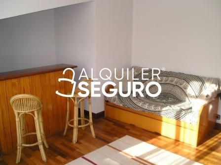 Bedroom of Flat to rent in Vitoria - Gasteiz  with Heating, Storage room and Furnished