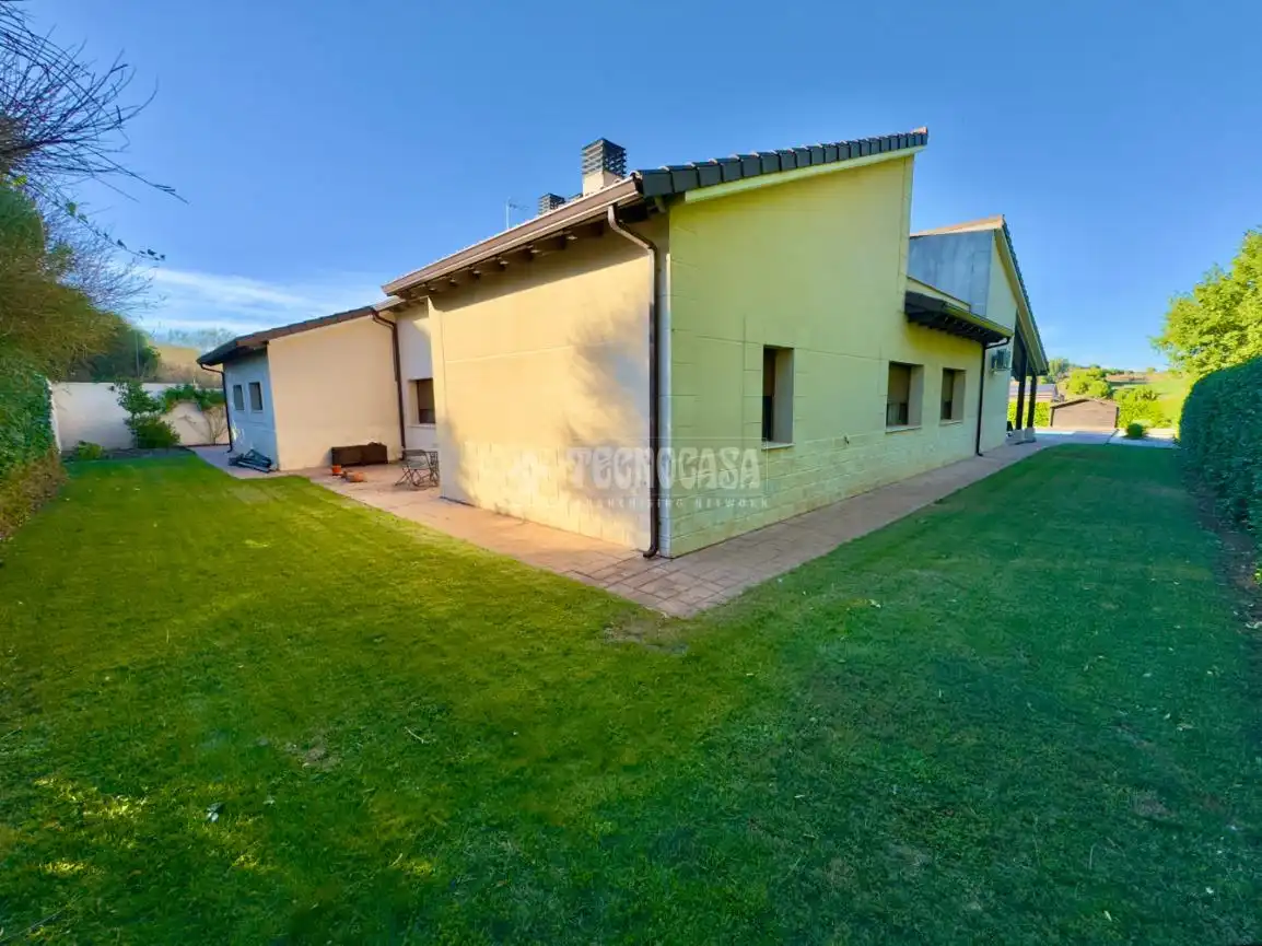 Casa o chalet en venta en Cabanillas del Campo con Aire acondicionado, Calefacción y Terraza