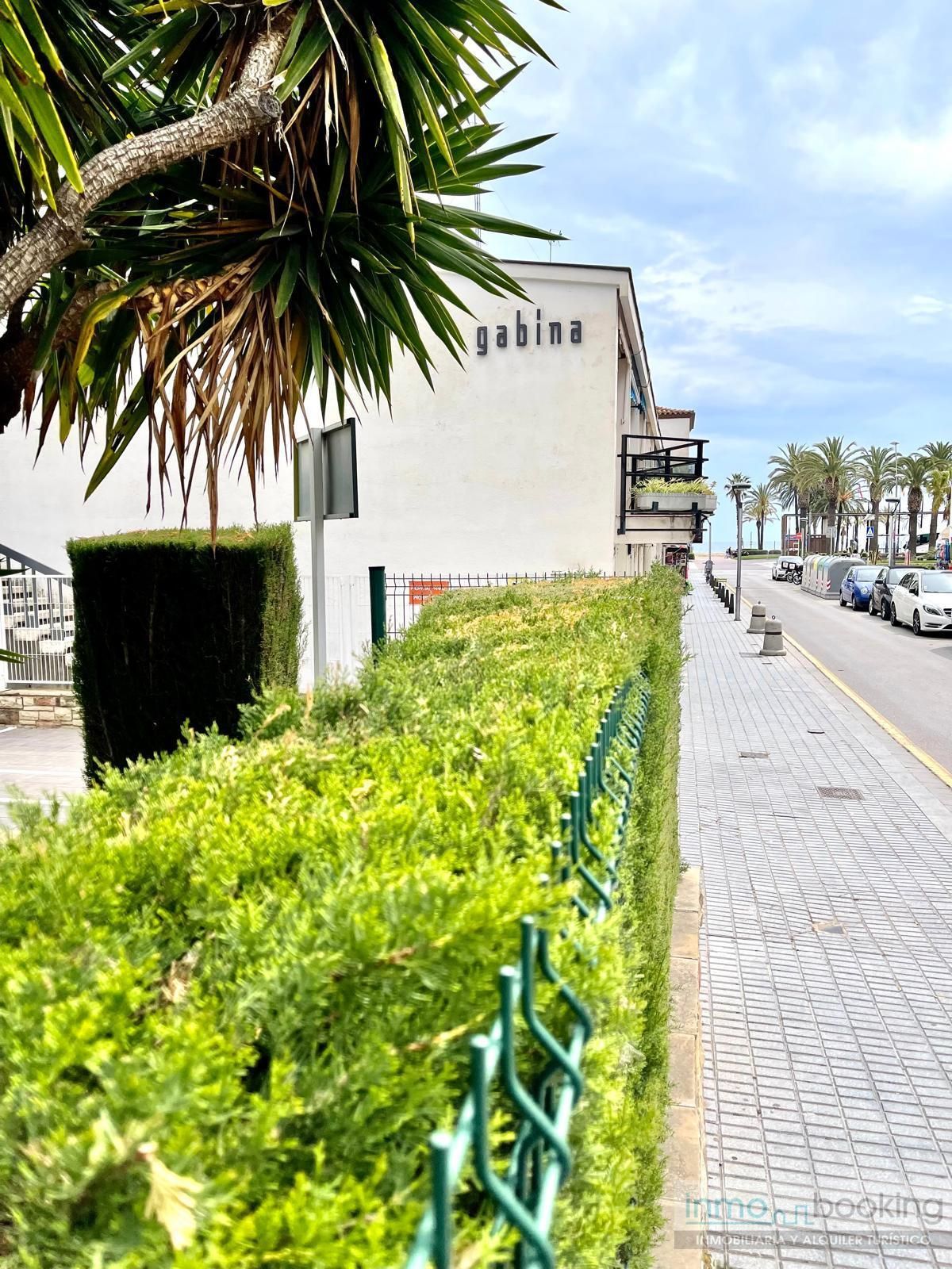 Vista exterior de Apartament en venda en Salou amb Terrassa i Moblat