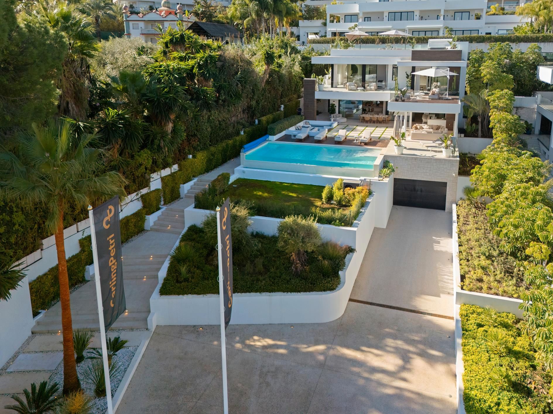 Jardí de Casa o xalet en venda en Marbella amb Aire condicionat, Calefacció i Jardí privat