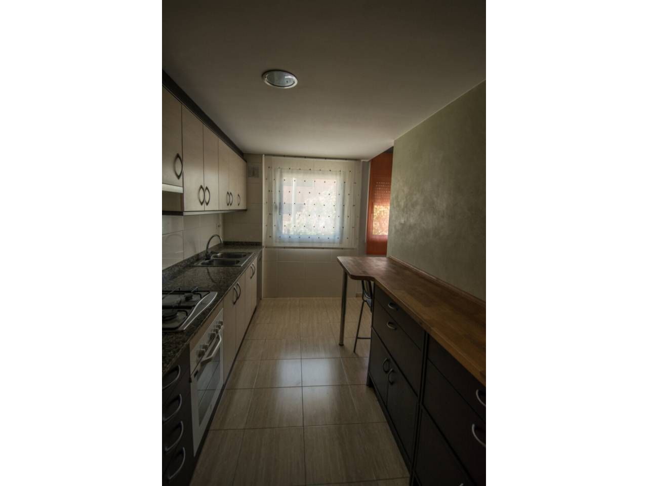 Cuina de Pis de lloguer en Manresa amb Calefacció, Moblat i Balcó