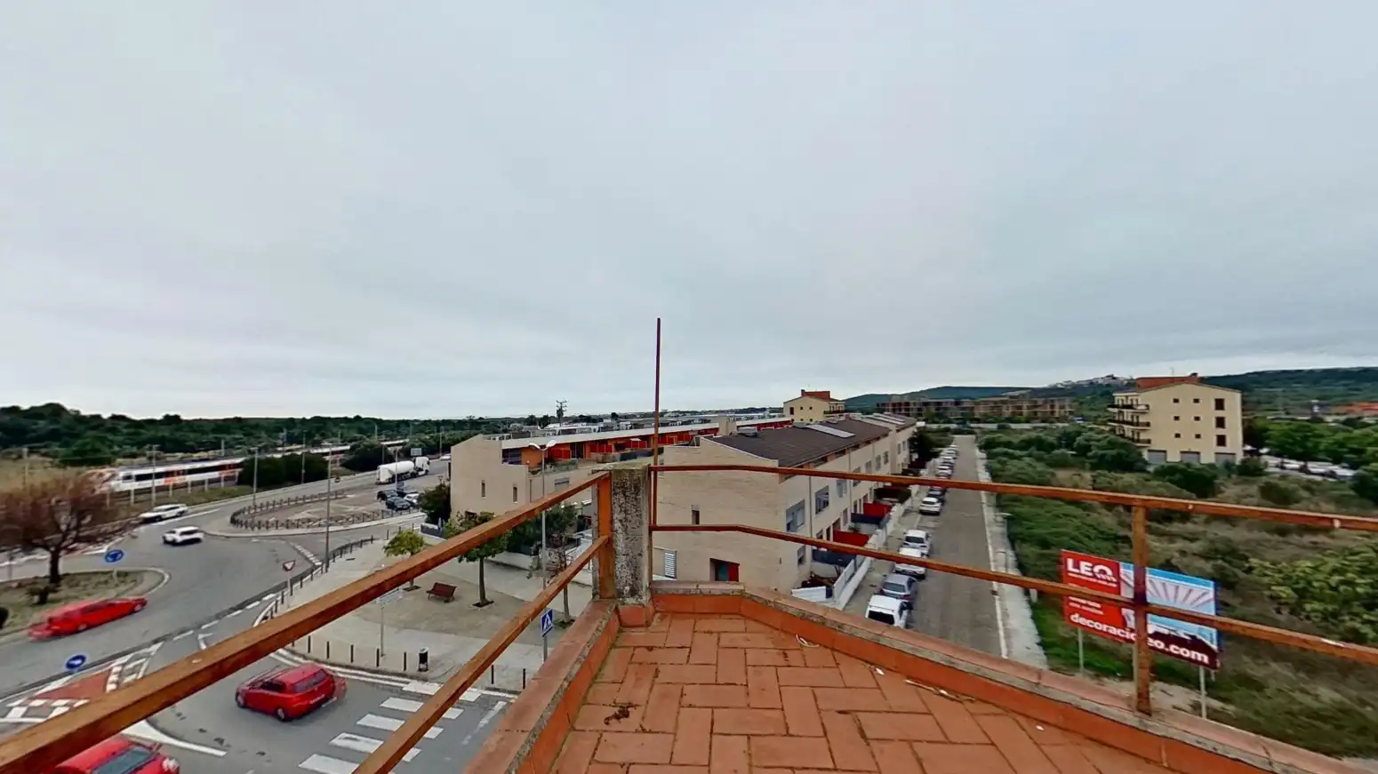 Außenansicht von Fabrikhallen zur Miete in El Vendrell