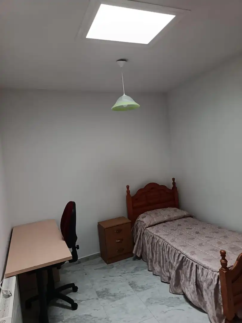 Habitación de Planta baja en venta en Quero con Aire acondicionado y Calefacción