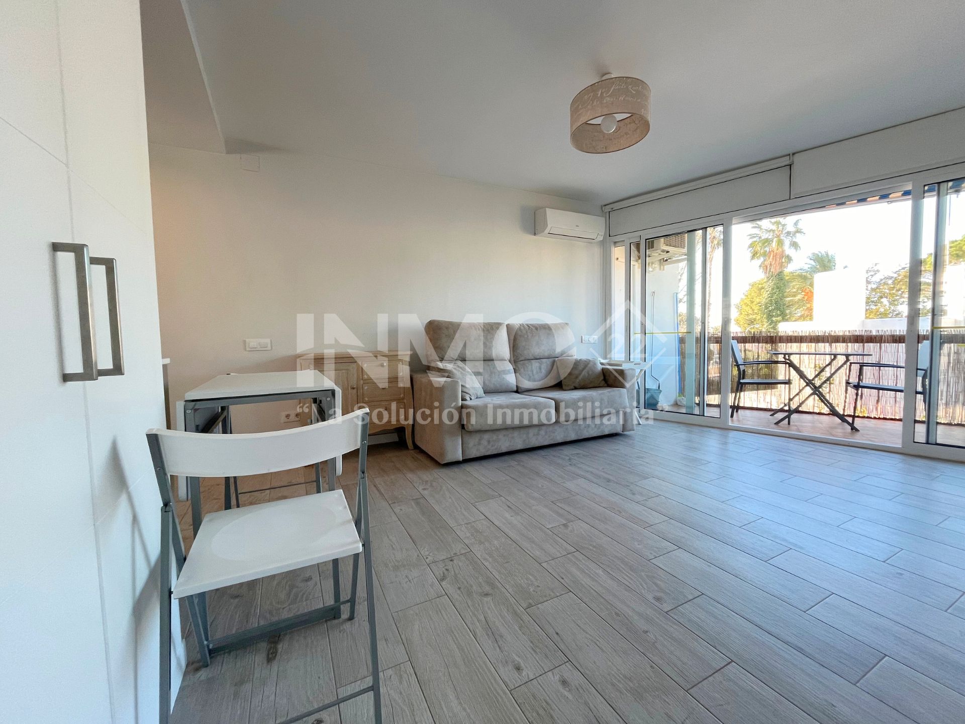 Sala de estar de Estudio en venta en Cambrils con Aire acondicionado, Parquet y Terraza