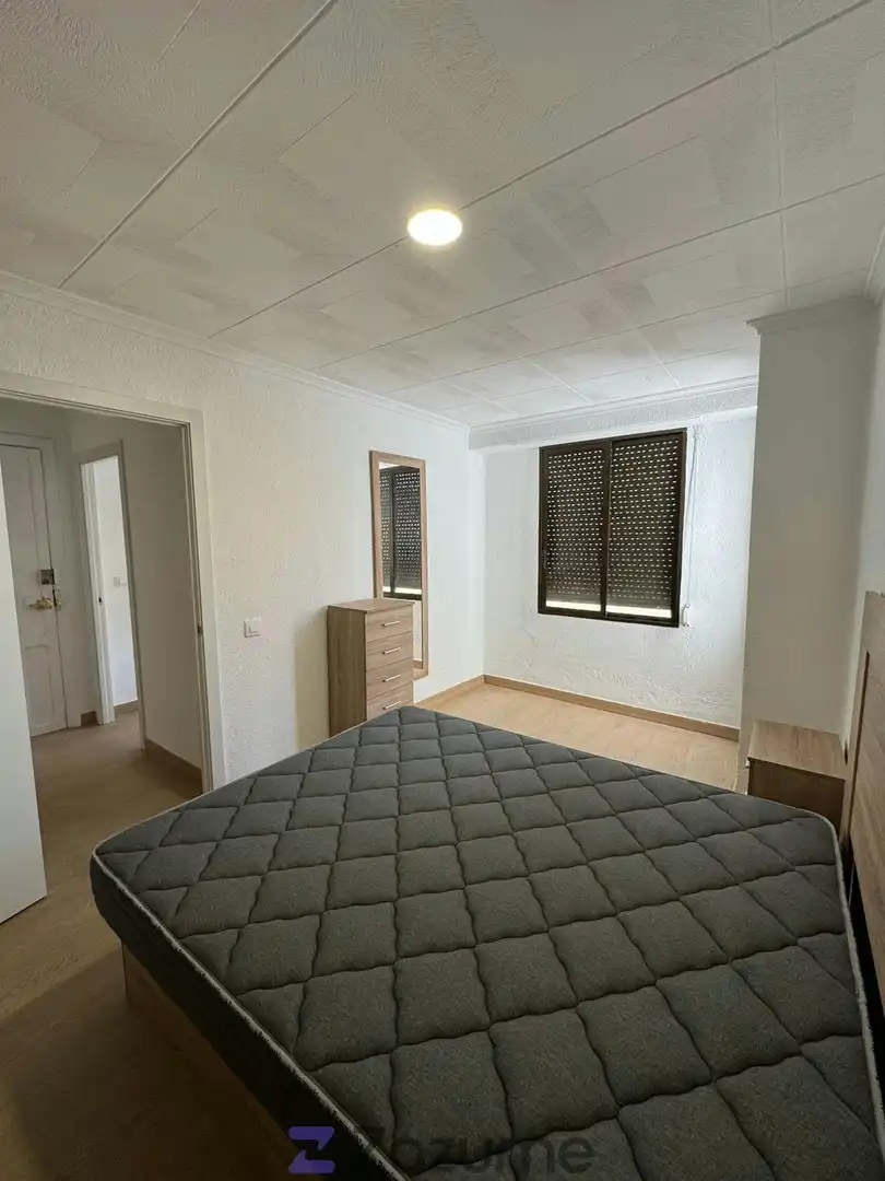 Habitación de Piso de alquiler en Catarroja con Parquet, Terraza y Amueblado
