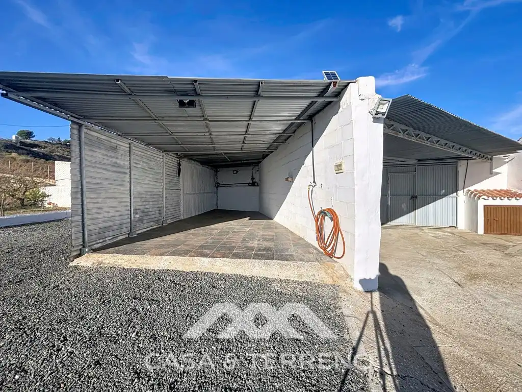 Parking de Casa o chalet en venta en Macharaviaya con Aire acondicionado, Jardín privado y Terraza