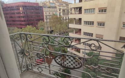 Exterior view of Flat to rent in  Barcelona Capital  with Heating and Balcony