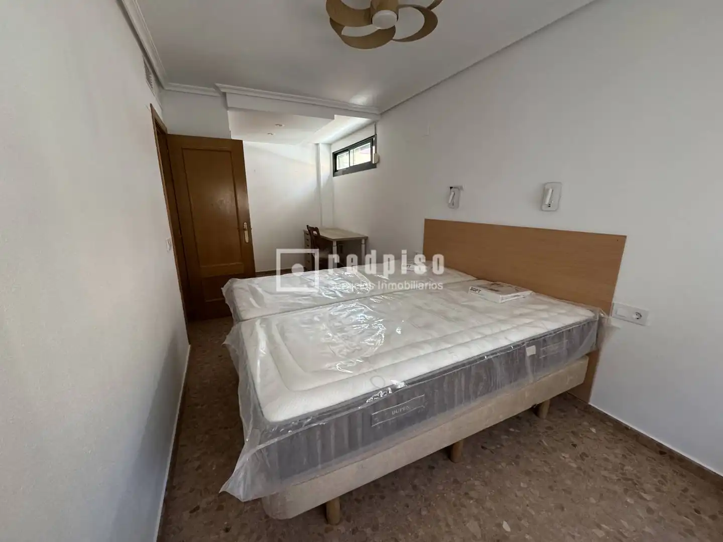 Bedroom of Flat for rent in Valencia  with Air Conditioner, Heating and Private garden