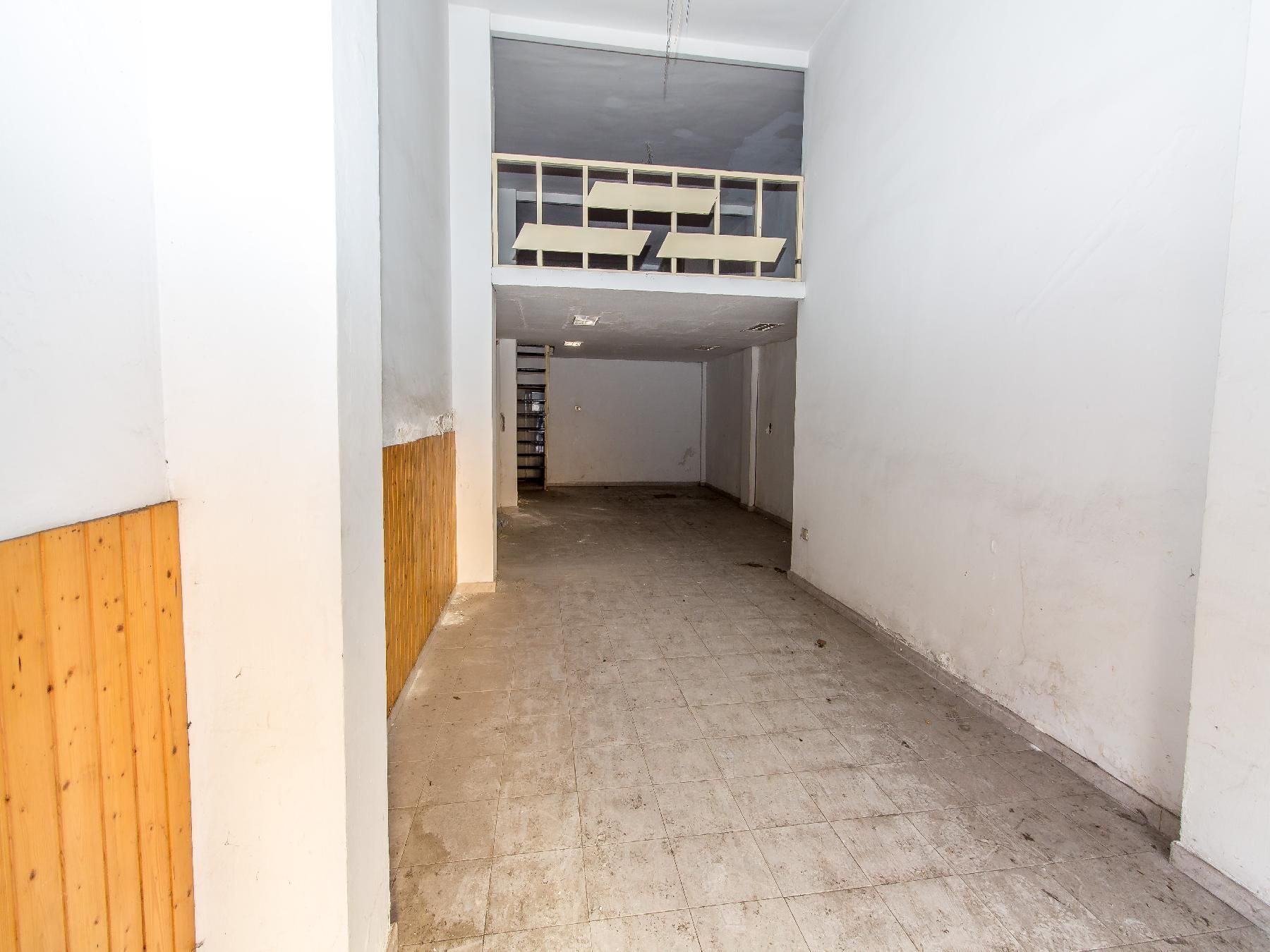 Premises for sale in La Salud