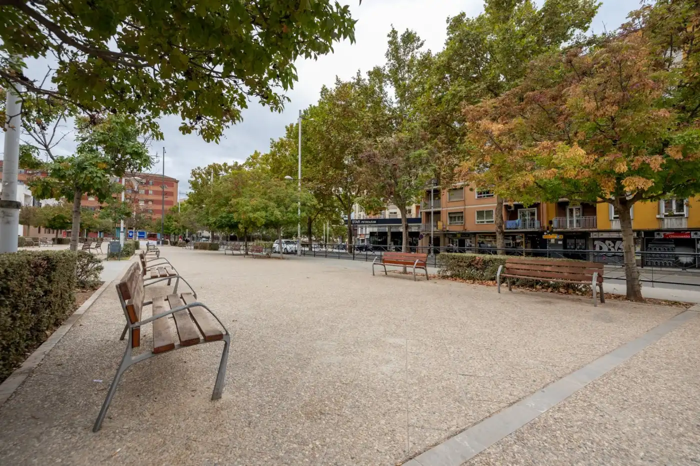 Vista exterior de Local en venta en Granada con Aire acondicionado y Amueblado