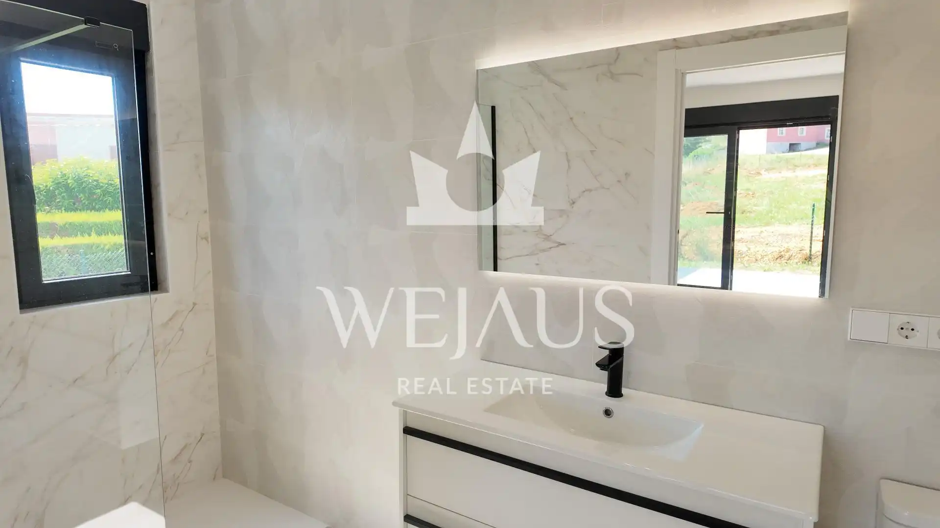 Bathroom of Houses for sale in Piélagos  with Heating, Terrace and Storage room