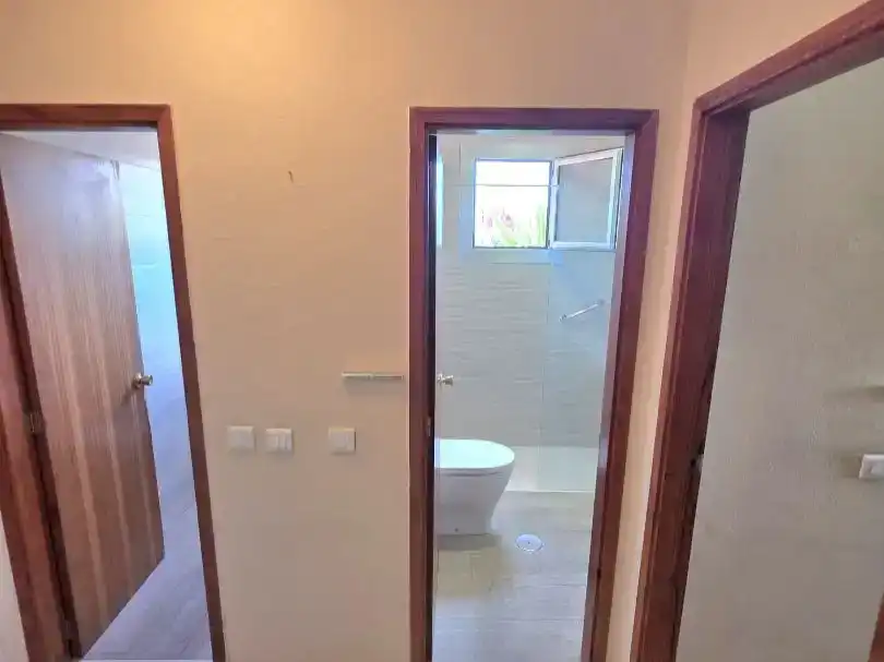 Baño de Piso en venta en Telde con Balcón