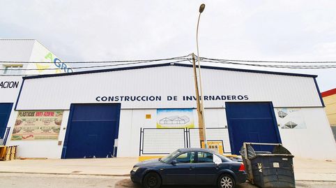 Nave en el polígono la redonda!