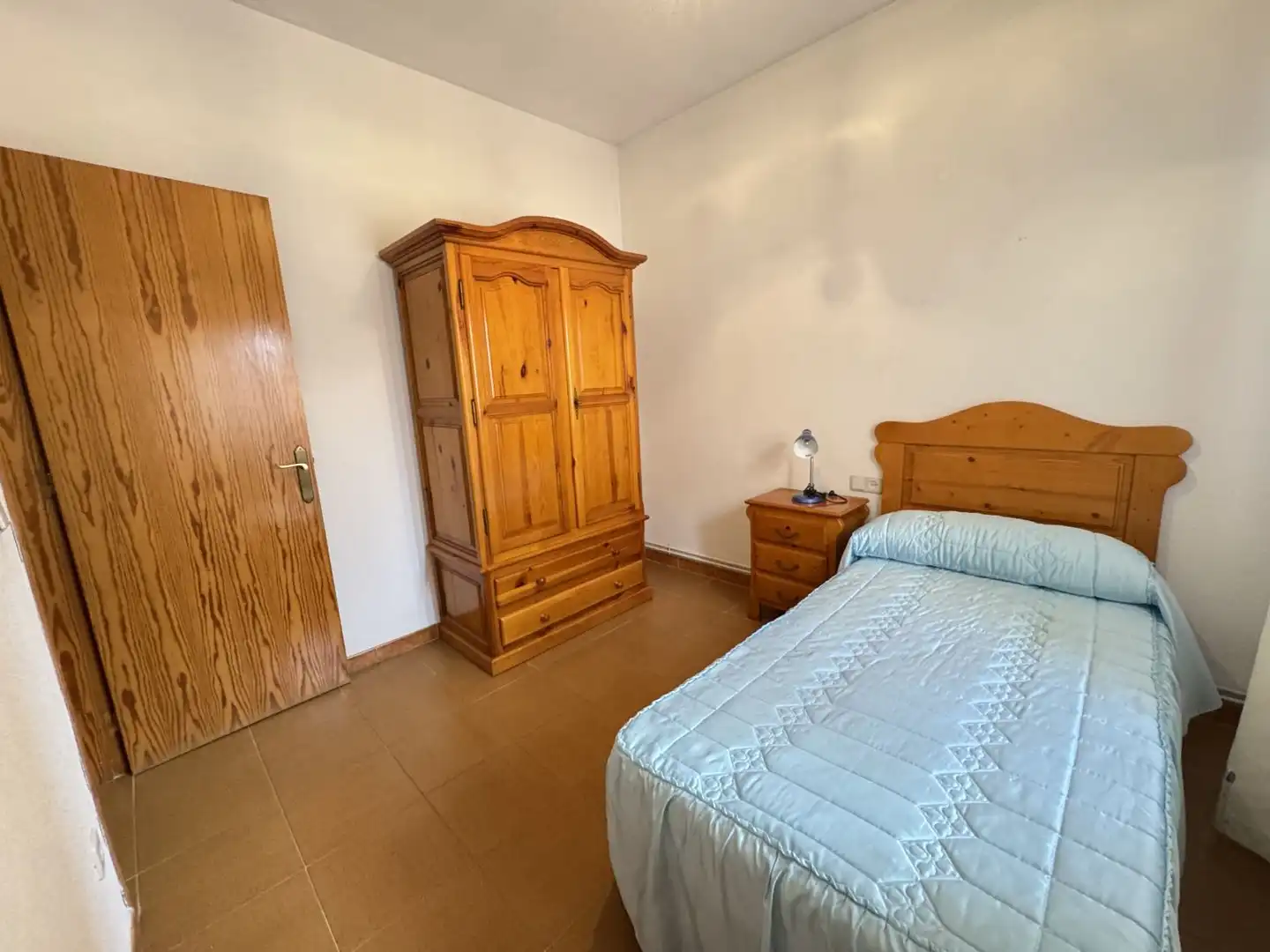 Habitación de Piso de alquiler en Cuerva con Aire acondicionado, Calefacción y Terraza