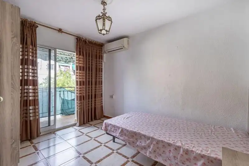 Habitación de Piso en venta en Granada con Terraza