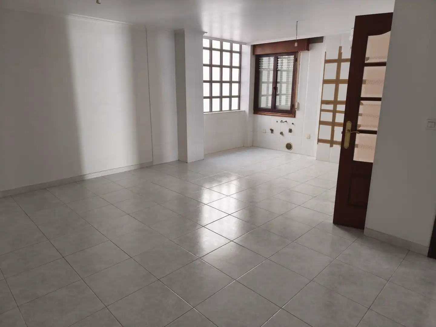 Piso en venta en Carballo con Calefacción, Trastero y Balcón