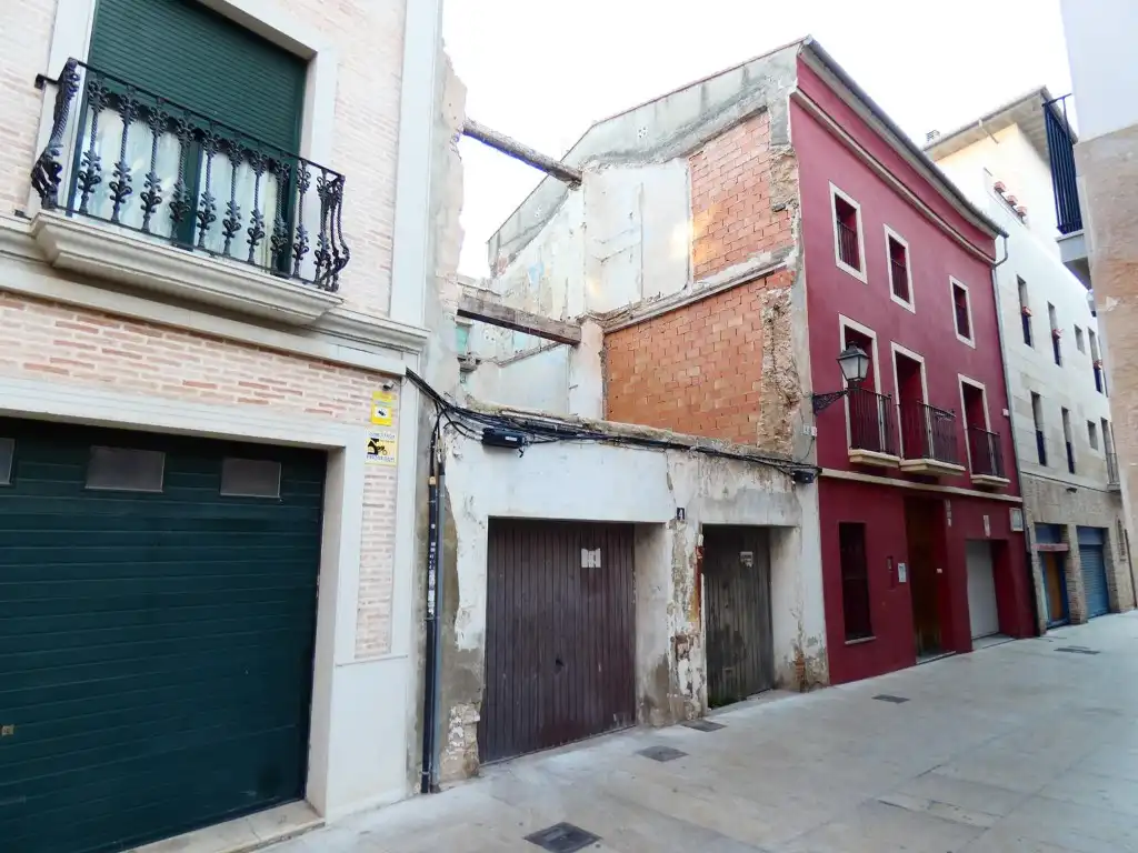 Residential land for sale in Casc Urbà, imagen 3