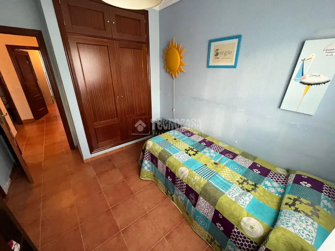 Habitación de Casa adosada en venta en Dos Hermanas con Terraza