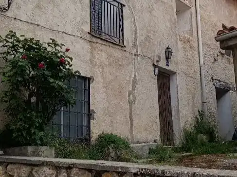 Vista exterior de Piso en venta en Salvacañete con Trastero, Amueblado y Balcón