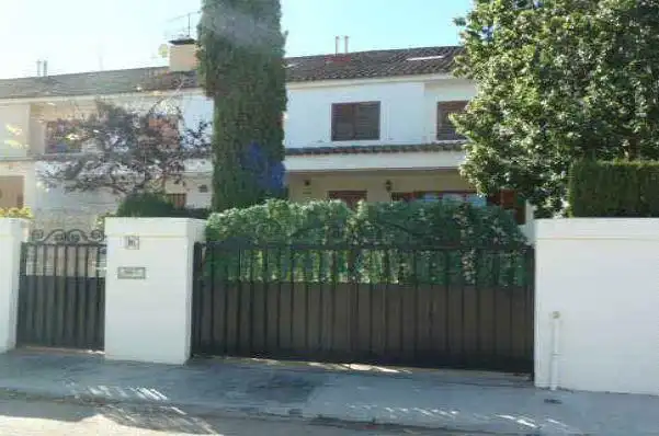 Vista exterior de Piso en venta en La Pobla de Vallbona