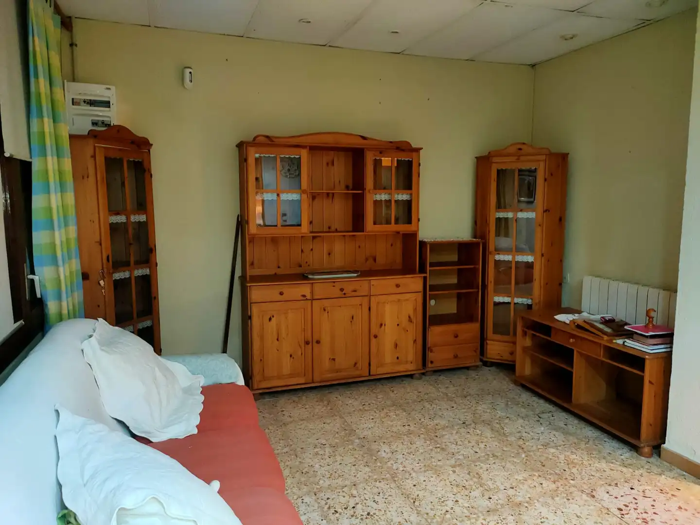 Sala de estar de Casa adosada en venta en Maçanet de la Selva con Aire acondicionado, Calefacción y Jardín privado
