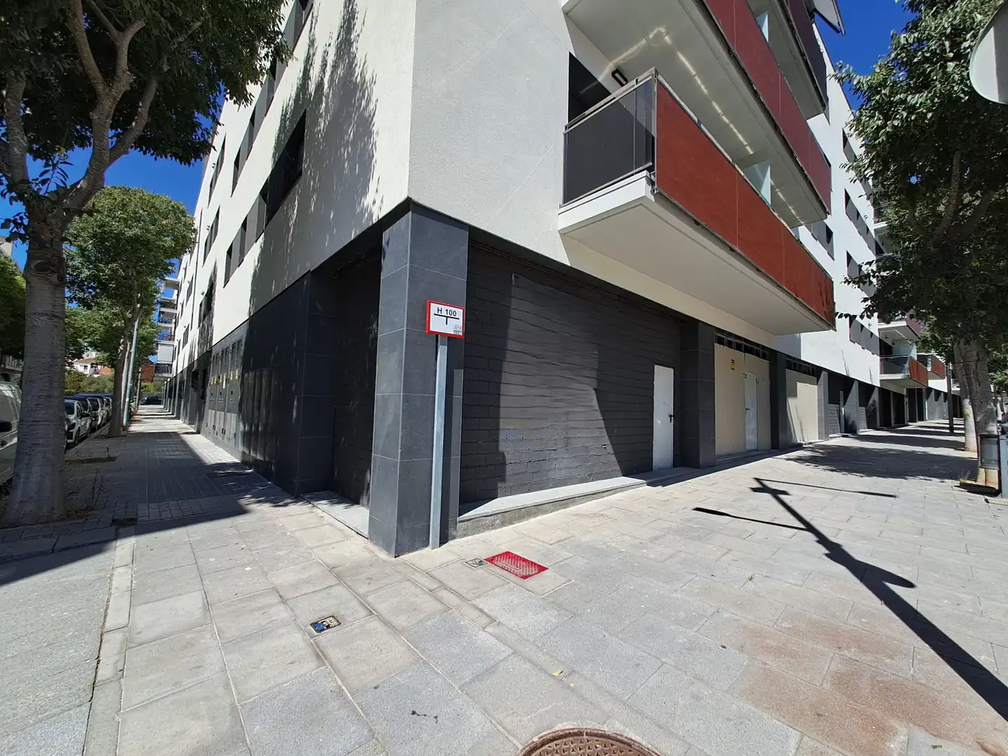Local comercial de lloguer a Rambla de Sant Jordi 29