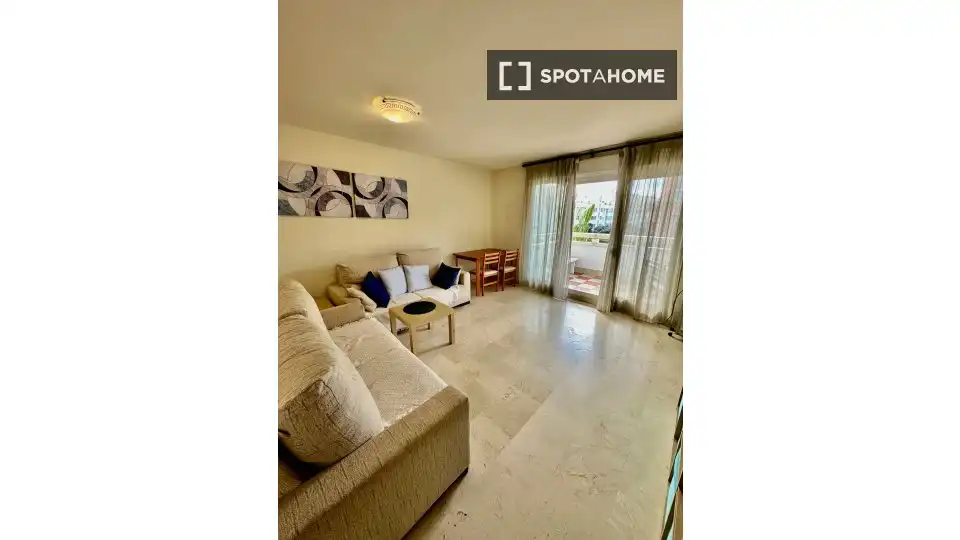 Room in Playamar - Benyamina