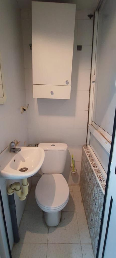 Bathroom of Flat to rent in  Melilla Capital  with Air Conditioner, Furnished and Oven