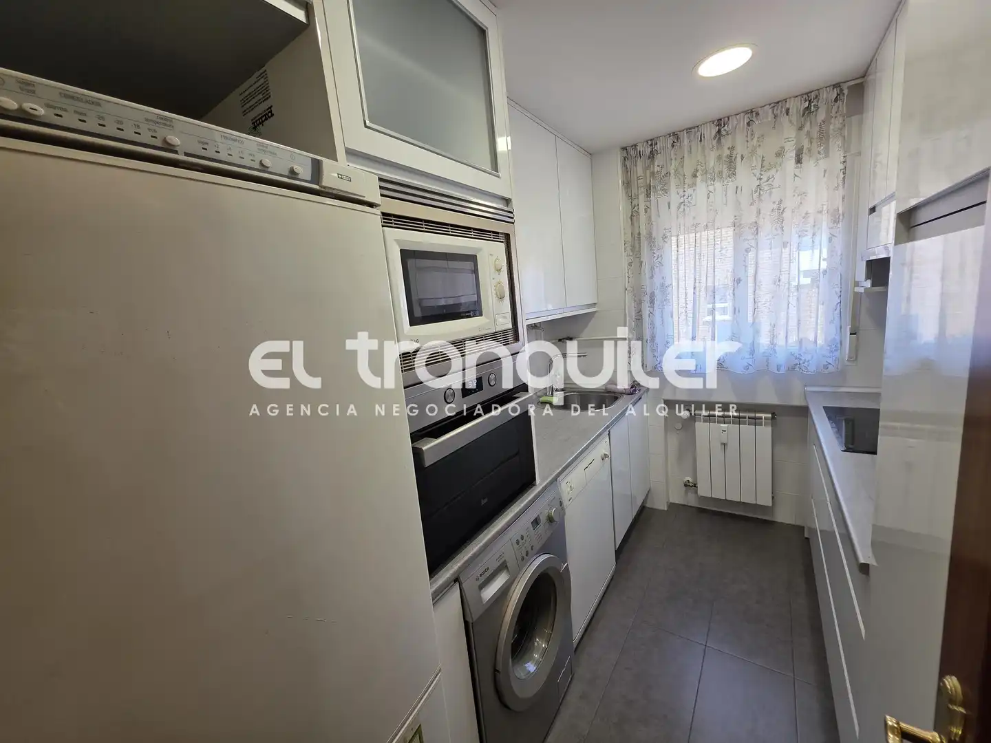 Cocina de Piso de alquiler en Madrid con Aire acondicionado, Parquet y Amueblado